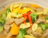 Foto langkah ke 5 dari resep Tumis sayur warna warni.