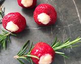 Une image de l'étape 3 de Brochettes de fraises au chèvre.