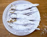 酥炸柳葉魚（竜田炸）的食譜步驟2照片