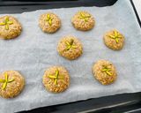 A picture of step 6 of Lace Cookies.