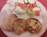 Foto del paso 2 de la receta: Tortitas de papa sencillas y rápidas