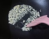 Foto langkah ke 3 dari resep Spaghetti Goreng Jawa Simple.