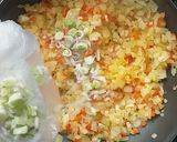 Foto del paso 2 de la receta: Empanadas de carne cortada a cuchillo