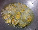 A picture of step 4 of Karela chips with apple juice (bitter guard chips).