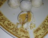 Foto langkah ke 6 dari resep Bola salju aka putri salju aka snow ball (session kesekian sekian) tekstur petjaaaah di mulut 😘.