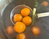 Foto langkah ke 3 dari resep Bola Bola Ubi Kuah Santan.