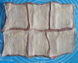 รูปขั้นตอนการทำที่ 2 ของ แฮมชีสเบรดโรล/ขนมปังแฮมชีสไข่โรล (อาหารเช้า) Ham Cheese Bread Egg Roll