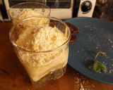 Foto del paso 3 de la receta: Crema de mango y chocolate blanco con avellanas