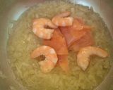 Foto del paso 7 de la receta Macarrones con salmón ahumado y langostinos