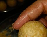 A picture of step 9 of Oats and Fox Nuts Laddus (Energy Balls).
