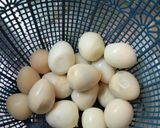 Foto langkah ke 1 dari resep Telur Puyuh Angkringan.