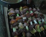 Foto del paso 4 de la receta: Pinchos (brochetas) de carne y pollo