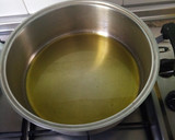 Foto del paso 2 de la receta: Patatas guisadas con calamar congelado