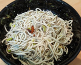 Foto del paso 3 de la receta: Gulas con ajos frescos