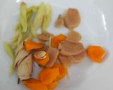 Foto langkah ke 2 dari resep Teh Rimpang Kurma.