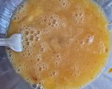 Foto del paso 2 de la receta: Tortilla de arvejas con cebolla y morrón 🫛