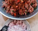 A picture of step 1 of Chapli kabab.