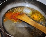 A picture of step 4 of Fennel seeds peri peri stir fry potato.