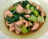 Foto langkah ke 8 dari resep Pakcoy Tumis Sosis Bakso.
