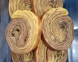 Foto langkah ke 10 dari resep Lapis Legit Gulung anti gagal.