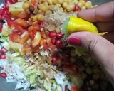 A picture of step 2 of Chana chatpati.