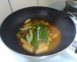 香辣滿分的宵夜-微辣泡菜年糕的食譜步驟3照片