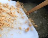 Foto del paso 3 de la receta: Consomé con fideos maní y champiñones