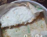 A picture of step 3 of Lychee Cheesecake (No Bake).