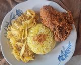 Foto langkah ke 5 dari resep Nasi Kuning Ayam Crispy.