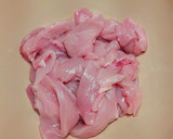 Foto del paso 3 de la receta: Tiras de pechuga de pollo en salsa de leche coco