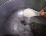 Foto langkah ke 8 dari resep Donat mini glasir gula.