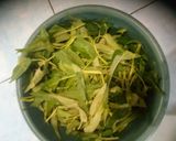 Foto langkah ke 1 dari resep Tumis kangkung simple ala indri.