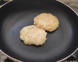 A picture of step 3 of Potato Pan Cake.