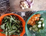 Foto langkah ke 1 dari resep Sayur bening.