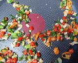 Foto langkah ke 4 dari resep Tahu Cabe Garam daun jeruk.