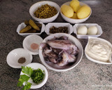 Foto del paso 1 de la receta: Ensalada de calamares y patatas