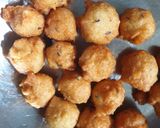 A picture of step 3 of Dahi Vada.