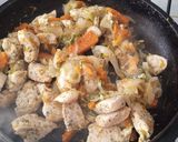 Foto del paso 2 de la receta: Spaghetti con pollo salteado