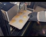 Hình bước làm 13 của món Bánh Pía Nhân Đậu Xanh