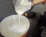 A picture of step 2 of Vendhaya (Fenugreek) Kali.