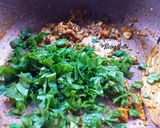 A picture of step 3 of Palak Paneer Pulao.