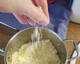 A picture of step 5 of Rhubarb crumble.
