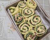 Foto langkah ke 2 dari resep 60. Pesto Bacon Bread Roll.