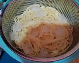 Foto langkah ke 1 dari resep Spaghetti Aglio Olio.