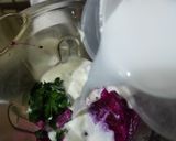 Foto langkah ke 3 dari resep Smoothies Buah Naga dan Kelor.