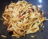 Foto del paso 4 de la receta: Fettuccini con camarones y hongos shiitake