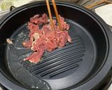 Hình bước làm 3 của món Bò Né Đậu Bắp