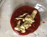 Ketchupos zöldfűszeres csirkemell, spagetti tésztával recept fázis 2 fotója