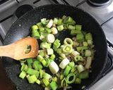 Une image de l'étape 1 de Quiche poireaux saumon fumé.