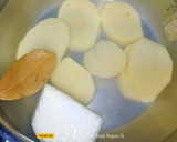 Foto del paso 1 de la receta: Merluza a la gallega